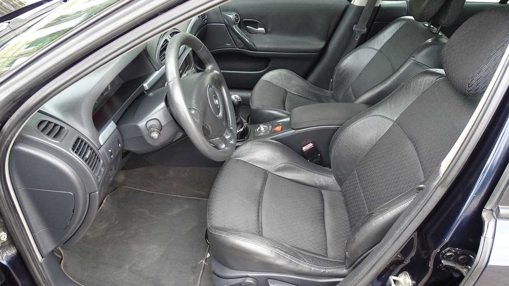 RENAULT LAGUNA 2,0 BENZYNA,klima,skóra,nawi,elektryka,alu
