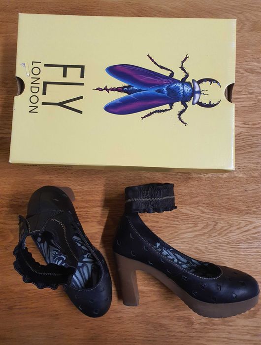 Sapatos altos Fly london