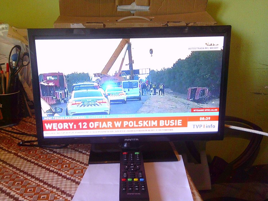 LIN SMART, WIFI, 32 cale, LED, pilot, 2 HDMI, EURO, USB i inne, karton zastępczy.