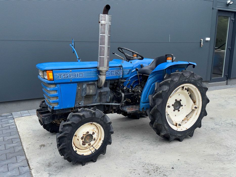 Traktor ISEKI TS1910 4x4 z 1980r., 19KM, +pług do odśnieżania
