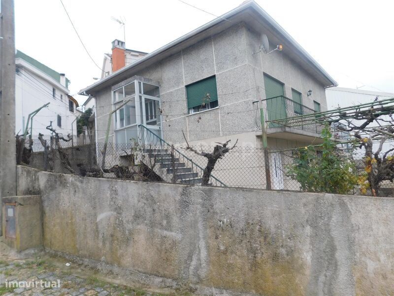 Moradia Isolada T3 / Covilhã, Barco e Coutada