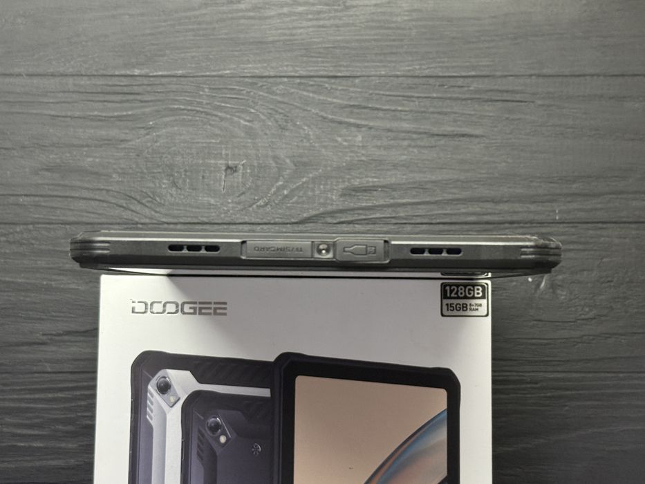 МАГАЗИН Защищенный планшет Doogee R10 8gb/128gb Trade-In/Oбмeн