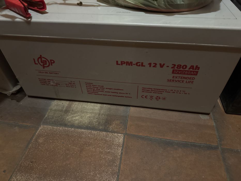 БУ Інвертор 5kW + АКБ 12*280 2 шт