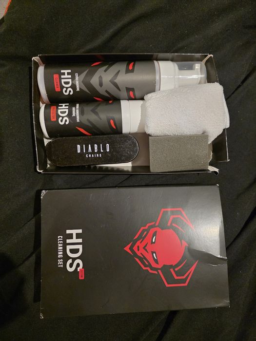 Profesjonalny zestaw do czyszczenia skóry syntetycznej Diablo Chairs HDS