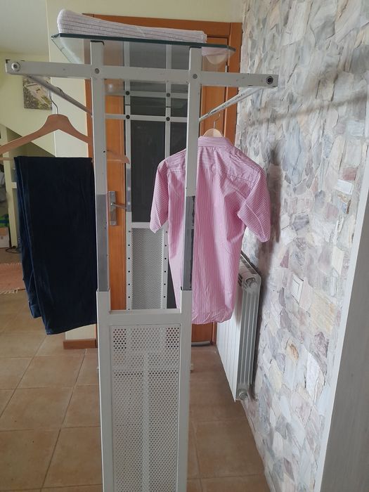 Camiseiro para lojas de roupa ou particulares