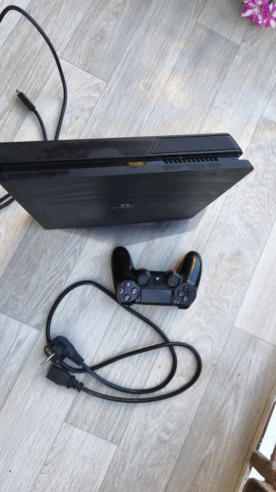 Playstation 4 Slim Б/У