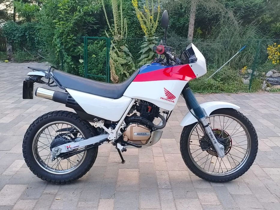 Honda NX Honda NX125 Transcity. Super malowanie.