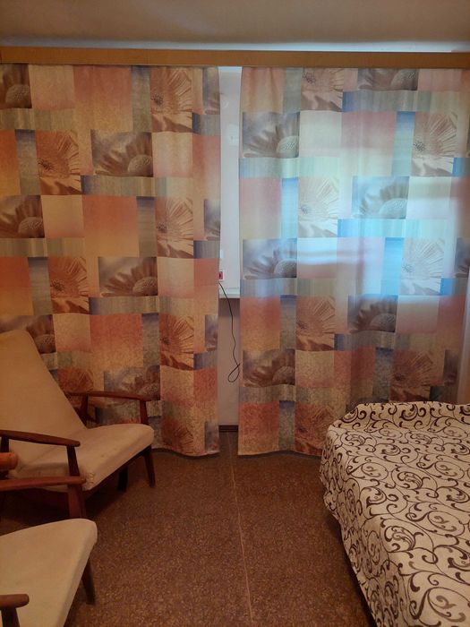 Двоповерховий бокс для лодки