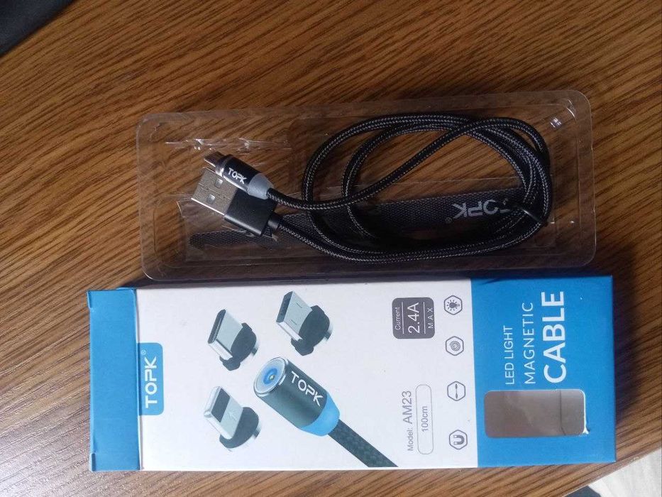 Удобный магнитный кабель для зарядки microUSB 2.4A 1м