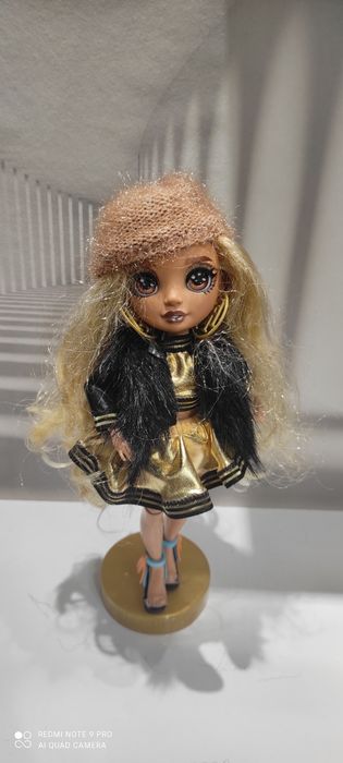 Ubranka dla lalki Rainbow High