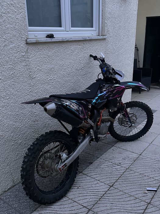 KTM 250 matriculada