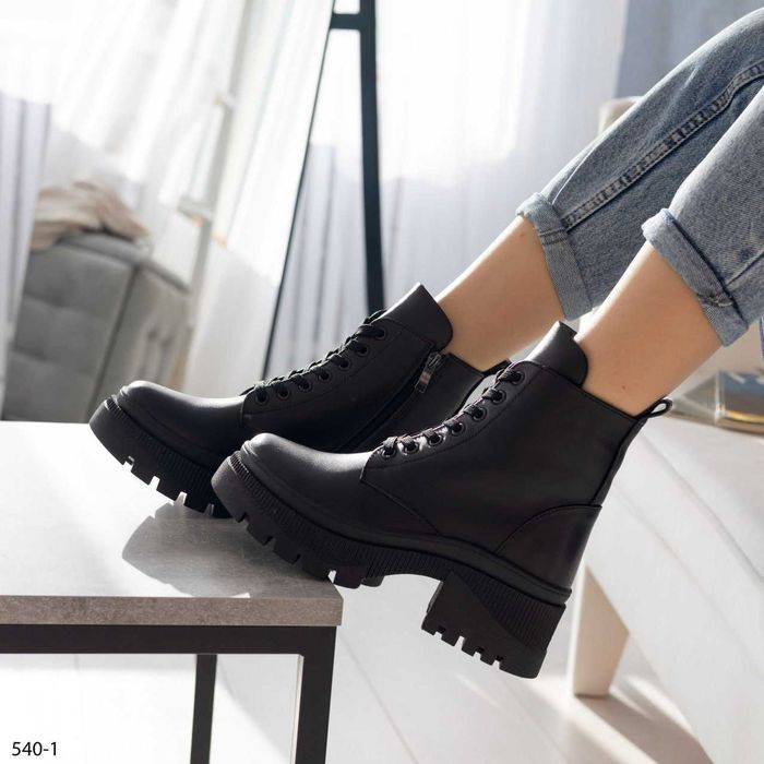 Стильные деми ботинки на байке (36-41) Новая обувь для девушек весна