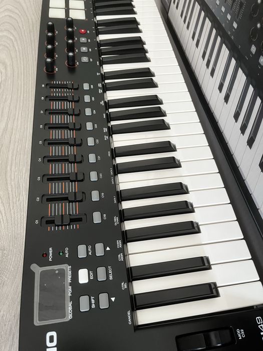 M-Audio Oxygen 49 - MIDI Keyboard Controller