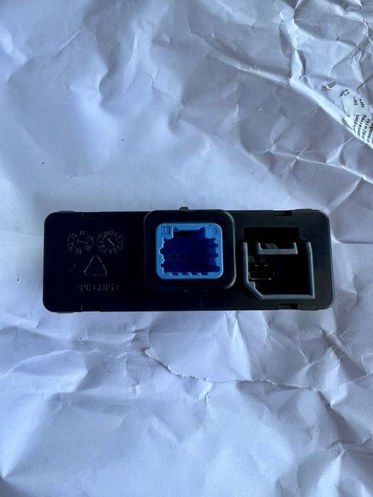 Módulo Conectores USB + AUX Renault Megane 4 / Talisman (280239853R)