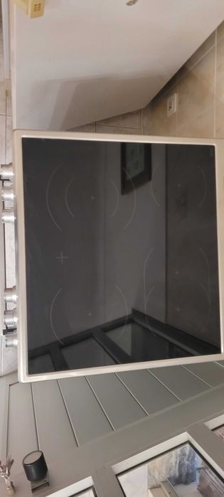 Fogão eléctrico com placa