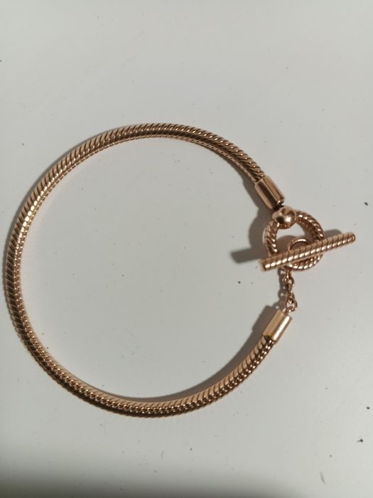 Браслет с T-застежкой с покрытием 14K розовым золотом
Артикул: 589087C00