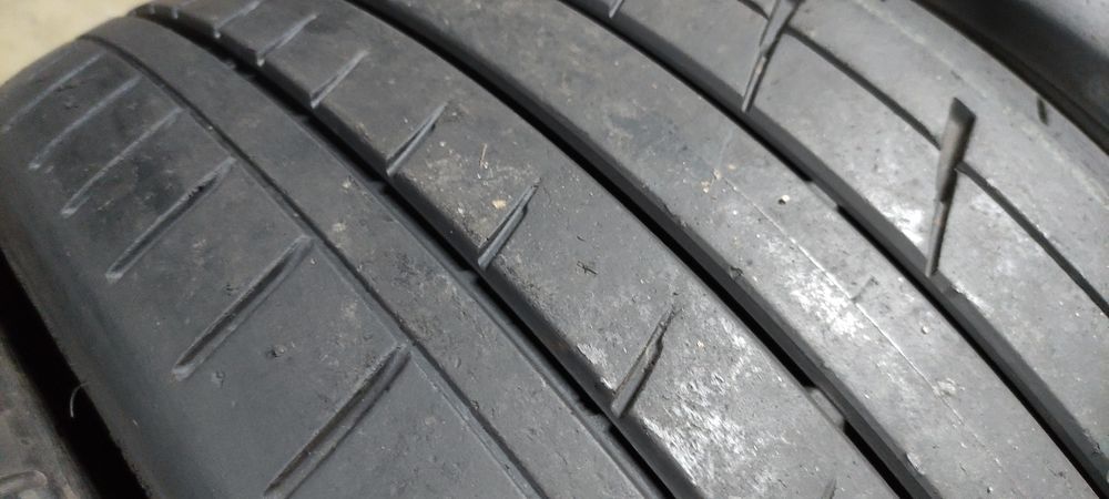 Pneus 245/35/19 semi novos