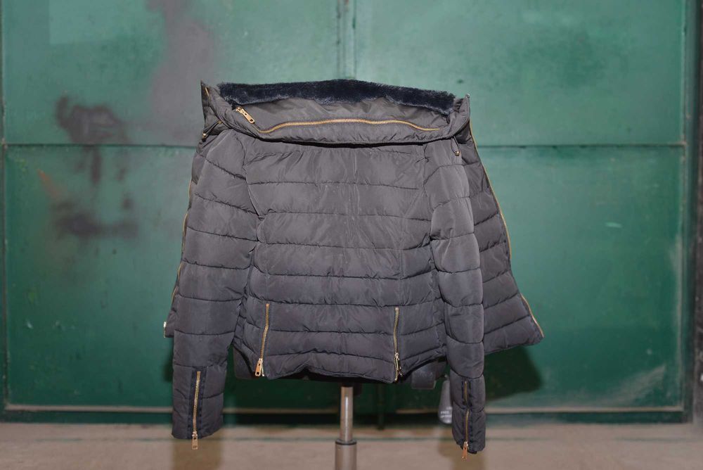 Куртка ZARA BASIC M 28