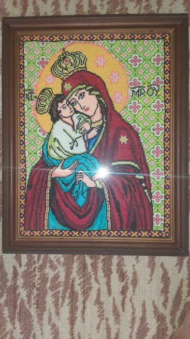 икона пресвятой богородицы.
