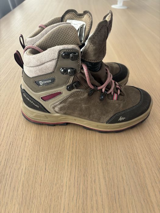 Botas TREK waterproof Quechua T37