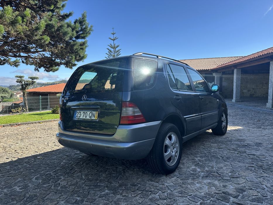 Mercedel ML320 V6