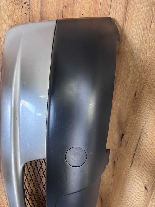 Zderzak przedni Toyota Yaris 1 kolor 199