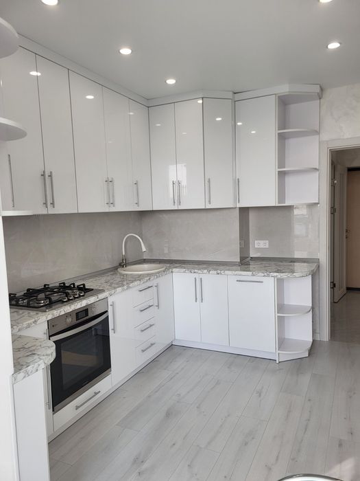 Здам гарну квартиру в новобудові жк Гранд Сіті Домбровський