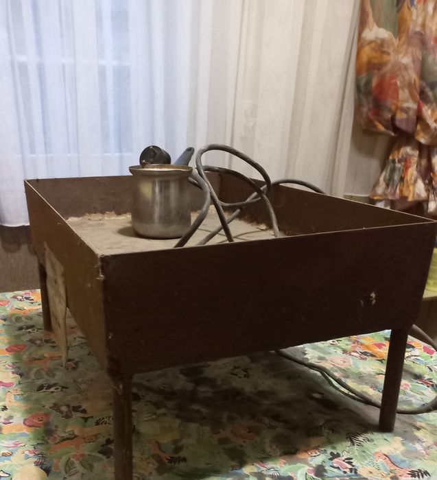 Продам электрожаровню на песке для приготовления турецкого кофе.