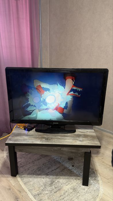 Телевизор Philips 42" 107СМ 2016 год смарт
