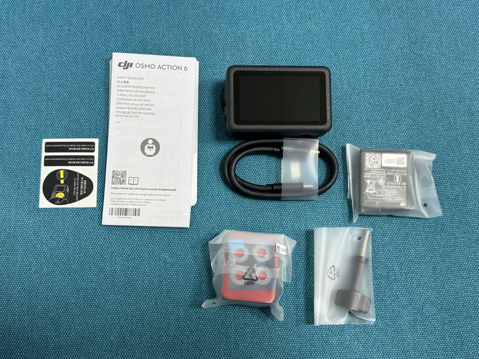 DJI Osmo Action 6 Standard Combo