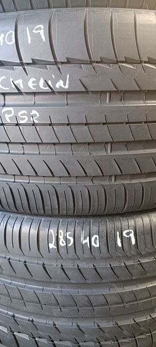 Pneus  285/40/19