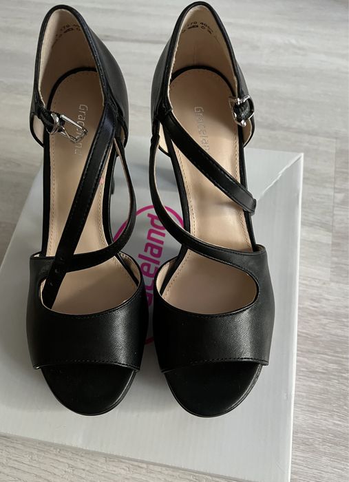 Sandały deichmann 37