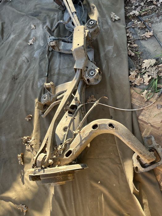 Бмв е36 задняя балка дисковая