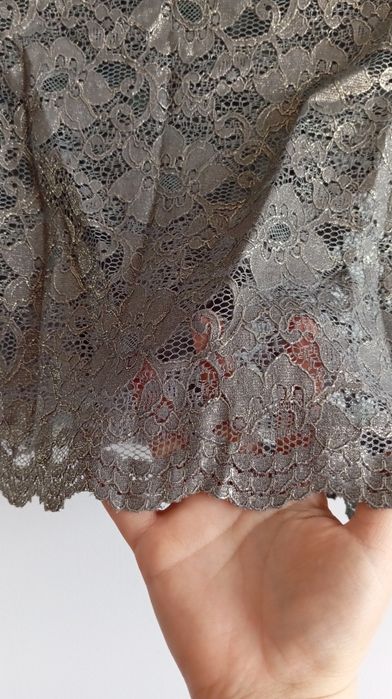 Top bluzka z krótkim rękawem koronkowa błyszcząca r. 38 New Look