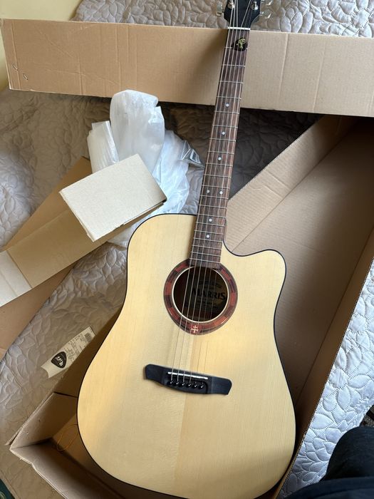 Gitara akustyczna
