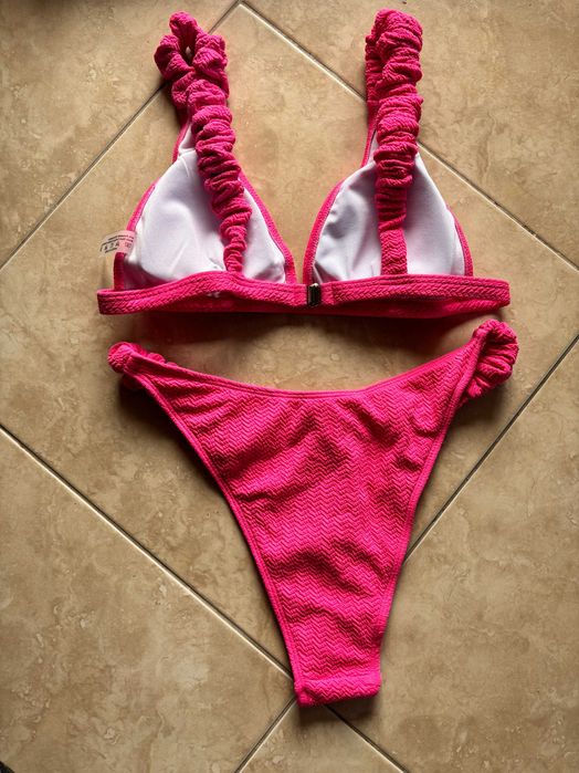 Conjunto de biquini novo 38