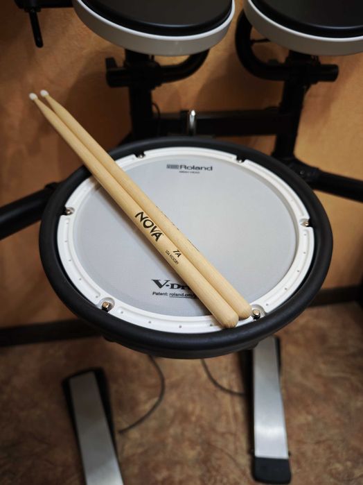 Електронна ударна установка / електронні барабани Roland td-02kv, e-drums