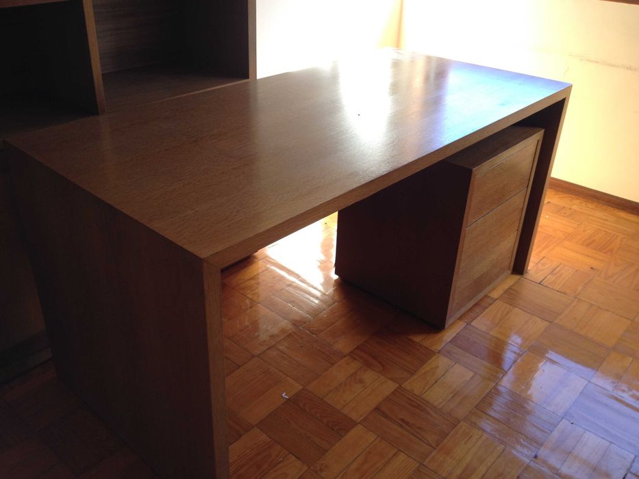Mobiliário de escritório (completo e boa qualidade)