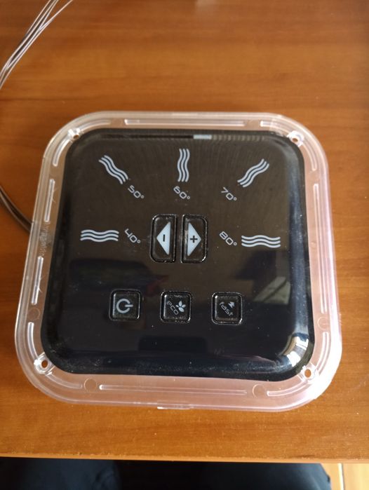 Экран бойлера Ariston 3700341 83 15255 047668