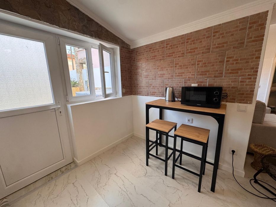 Moradia algueirao nova  com jacuzzi T1 com 2 wc