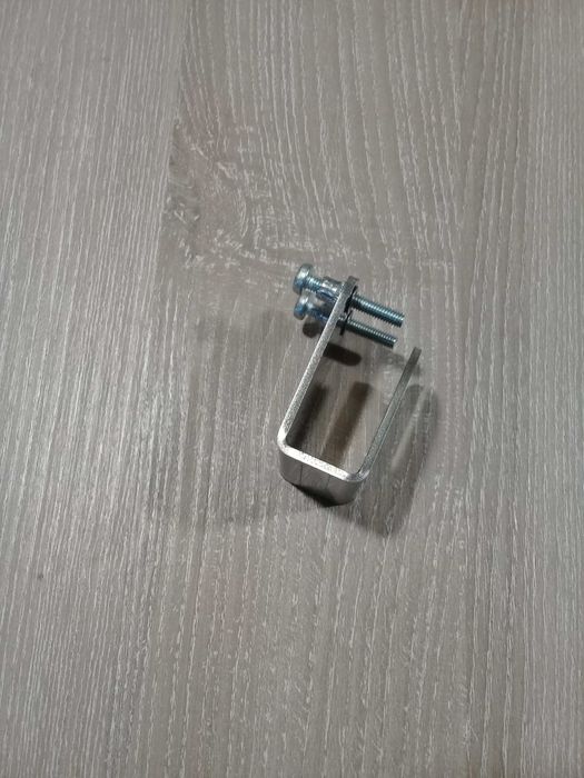 Зажим тросу  7701473971 OPEL VIVARO RENAULT TRAFIC Nissan Primastar