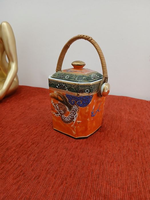 Pote Japonês "Dragonware"