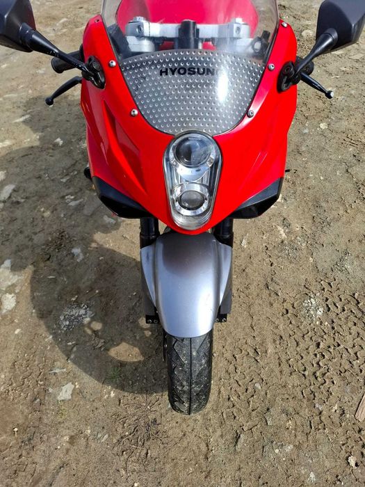 Części Hyosung 650 GT Rok 2007