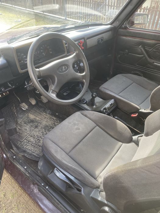 Продам ниву 21213