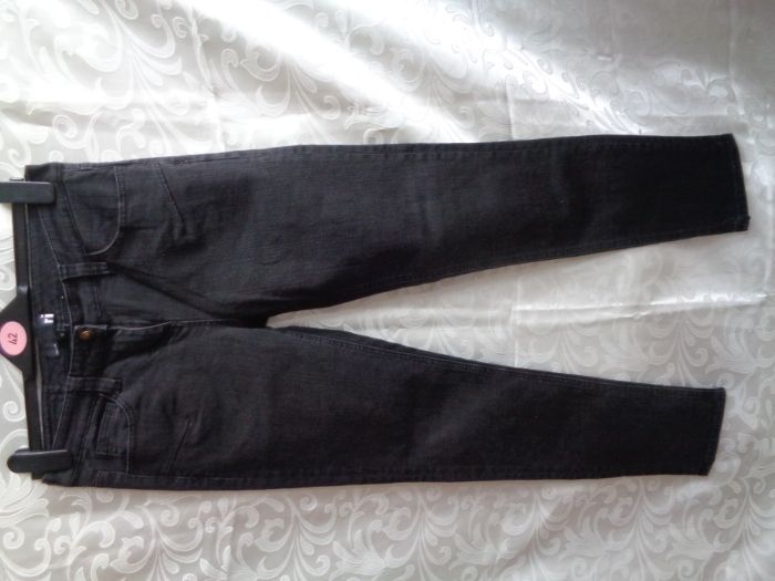 Spodnie damskie jeans czarne RI roz.38. ubrania damskie.
