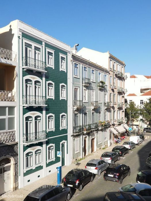 Estúdio T0 à venda na rua Bernardim Ribeiro