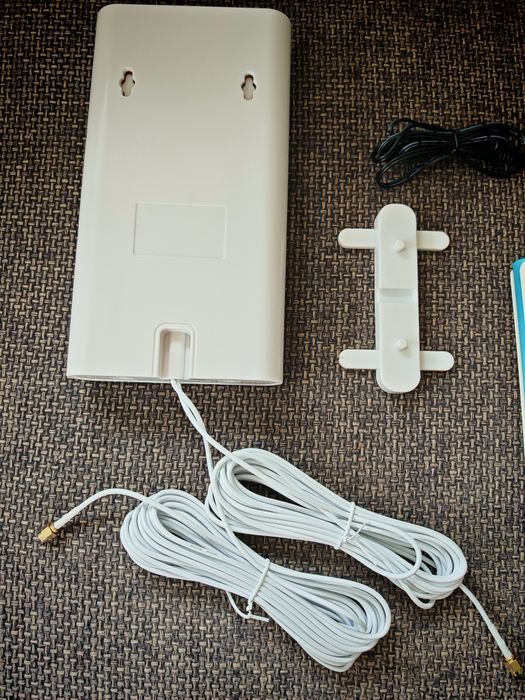 Router ZTE MF286D z dodatkowa antena wzmacniająca sygnał GSM 4G LTE