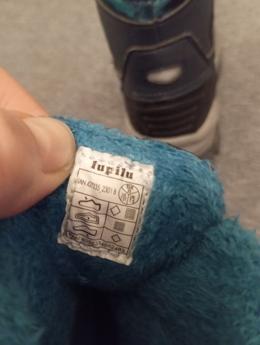 Śniegowce w rozmiarze 25