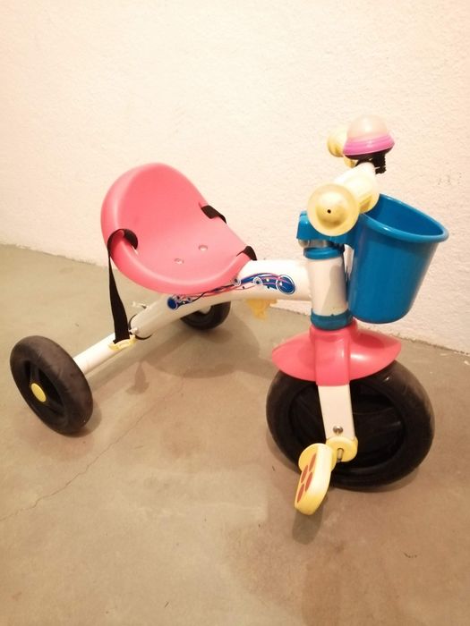 Triciclo Chicco usado