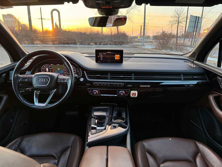 2018 Audi Q7 бенз